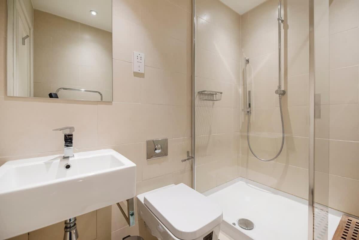 Central 2 Bed Maissonette Londyn Zewnętrze zdjęcie